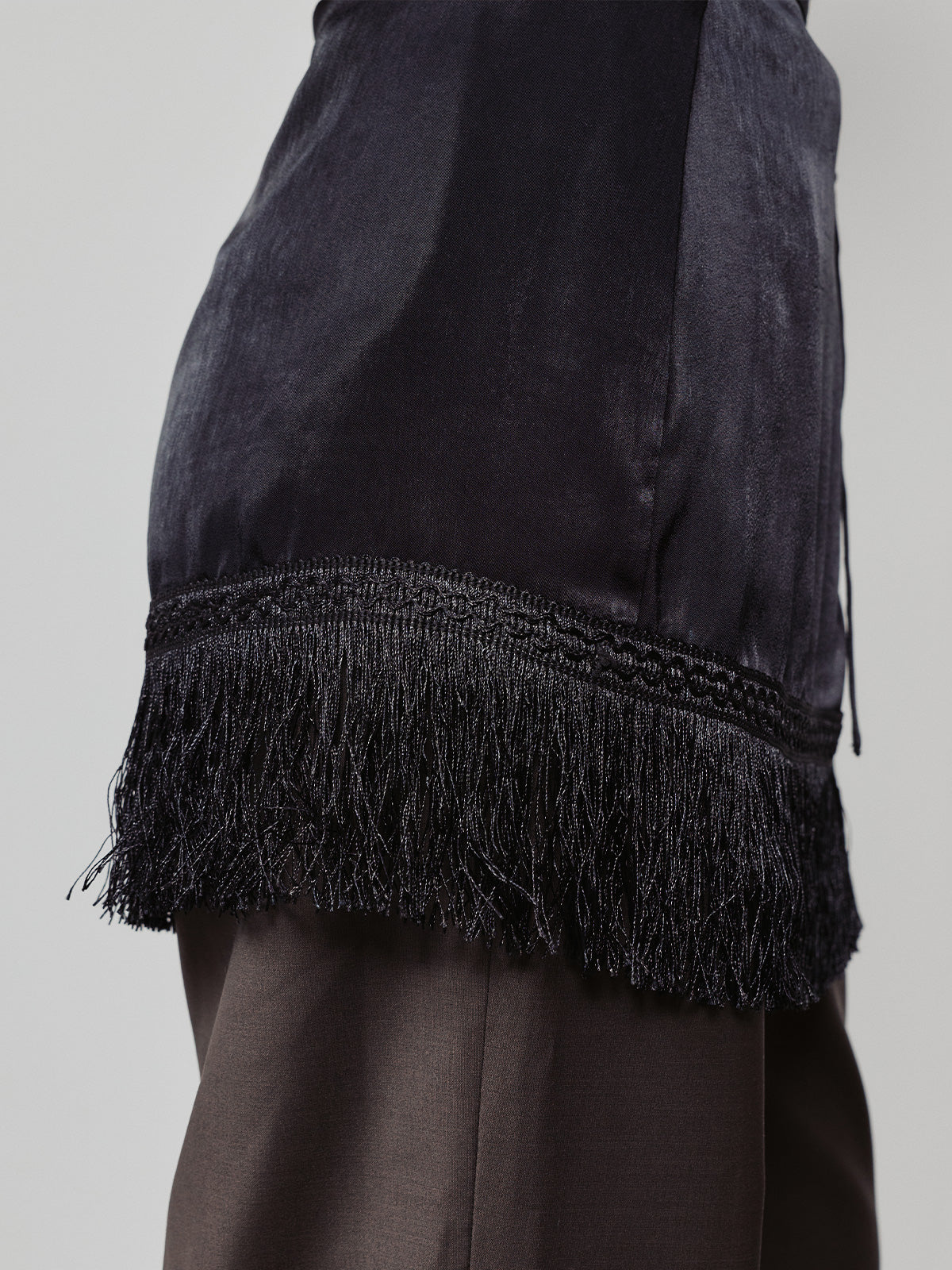 EVERYWHERE COVER FRINGE SKIRT