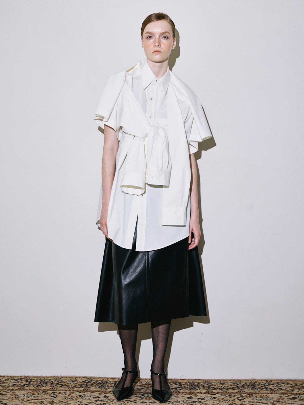 Deformation conceal shirt