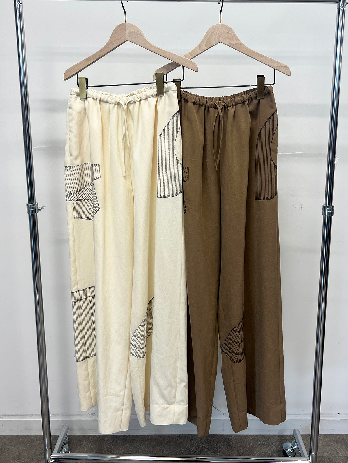 ART EMBROIDERY PANTS