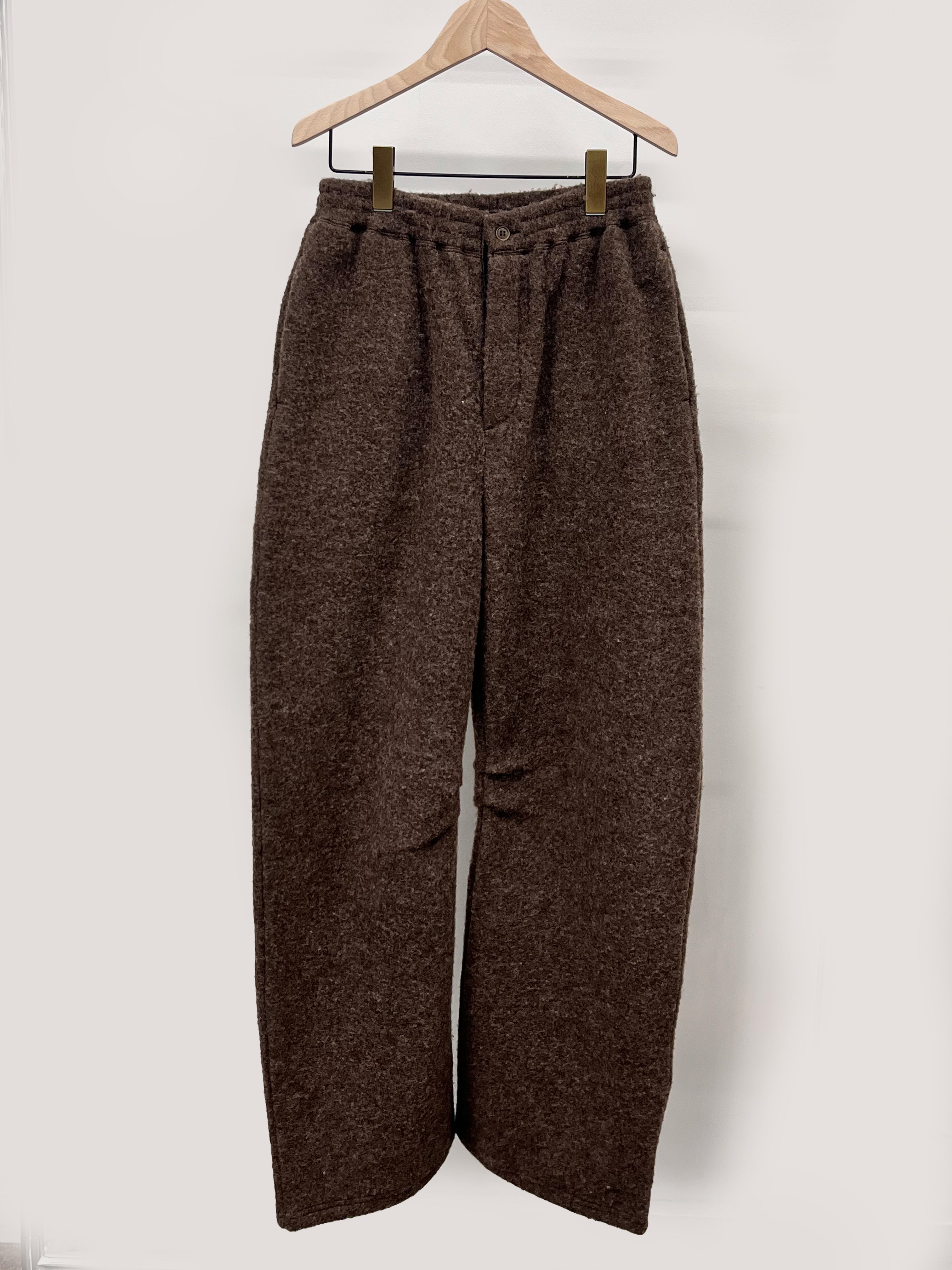 WOOL FLEECE CURVE PANTS