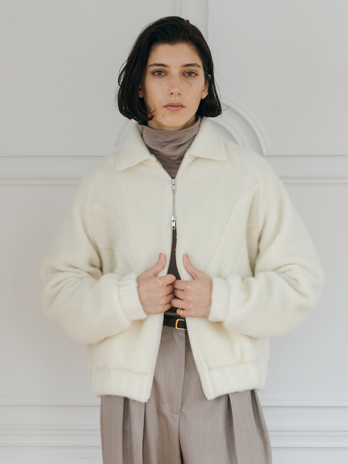 FINE WOOL OVER HIGH NECK TOPS