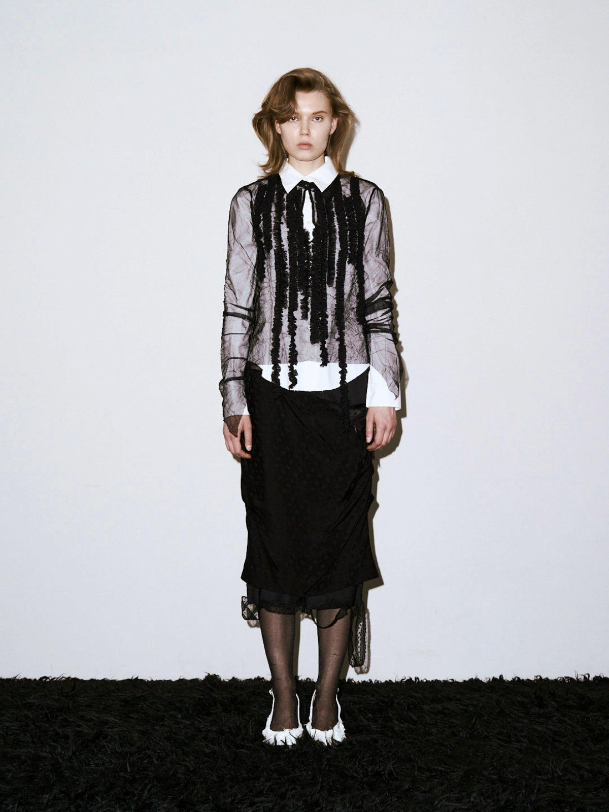 ETERNAL FRILL LONG TOPS