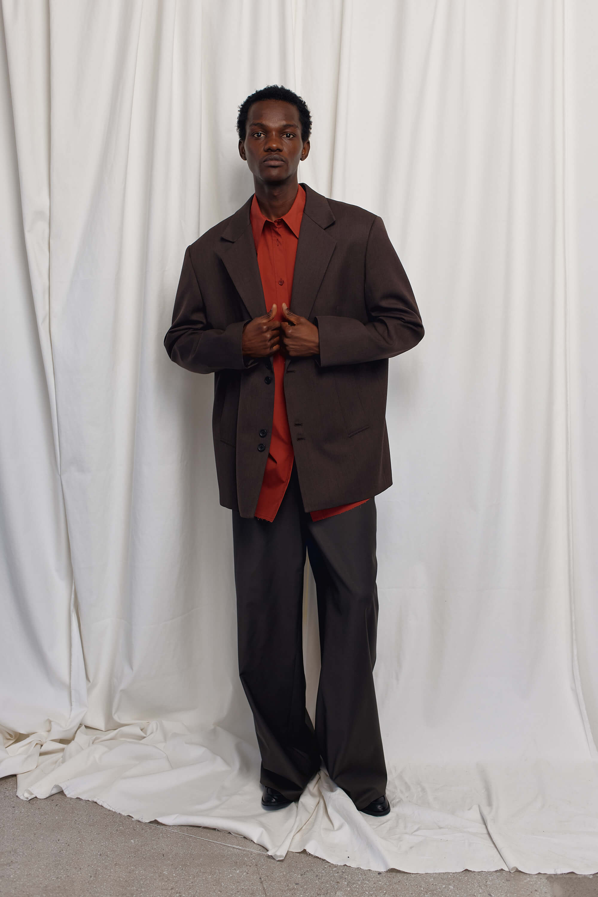 UNSTATE Look 03