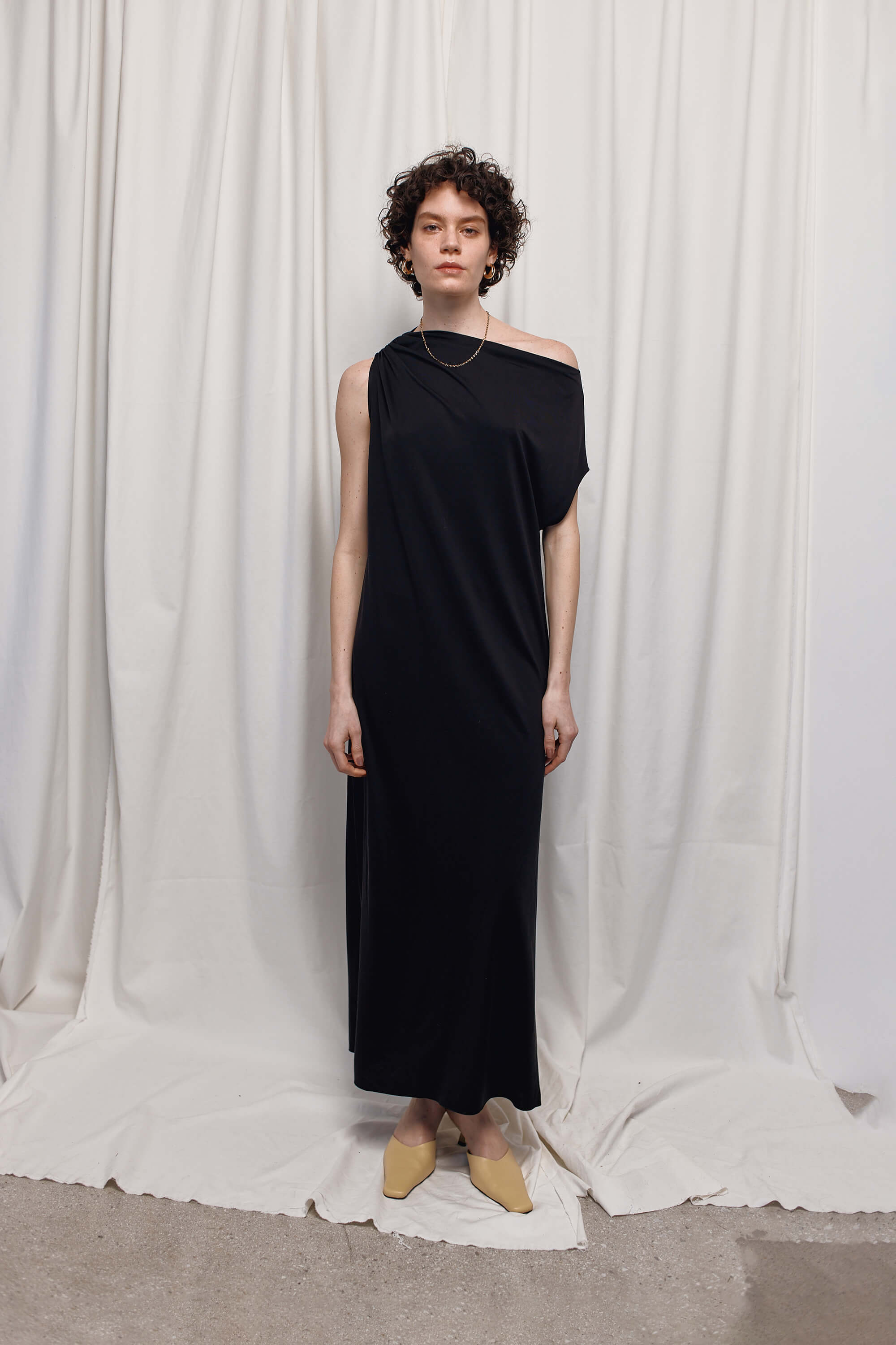 UNSTATE Look 09