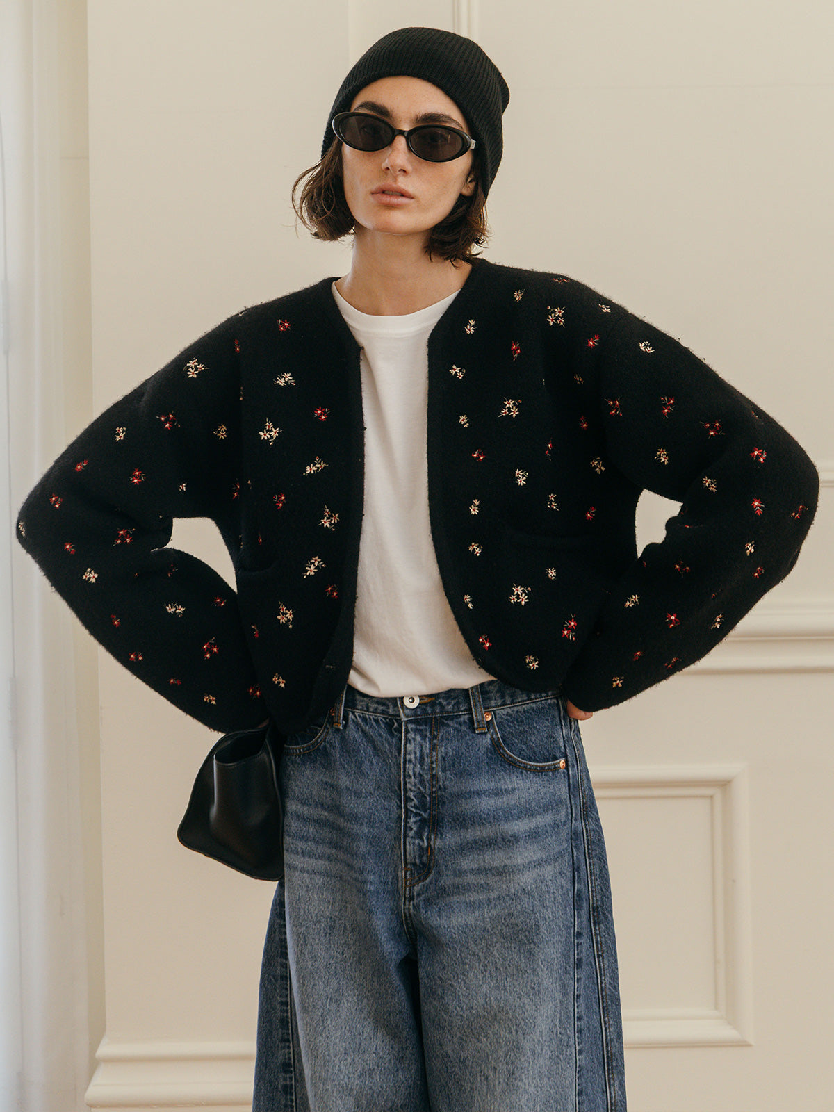 FLOWER EMBROIDERY KNIT JACKET