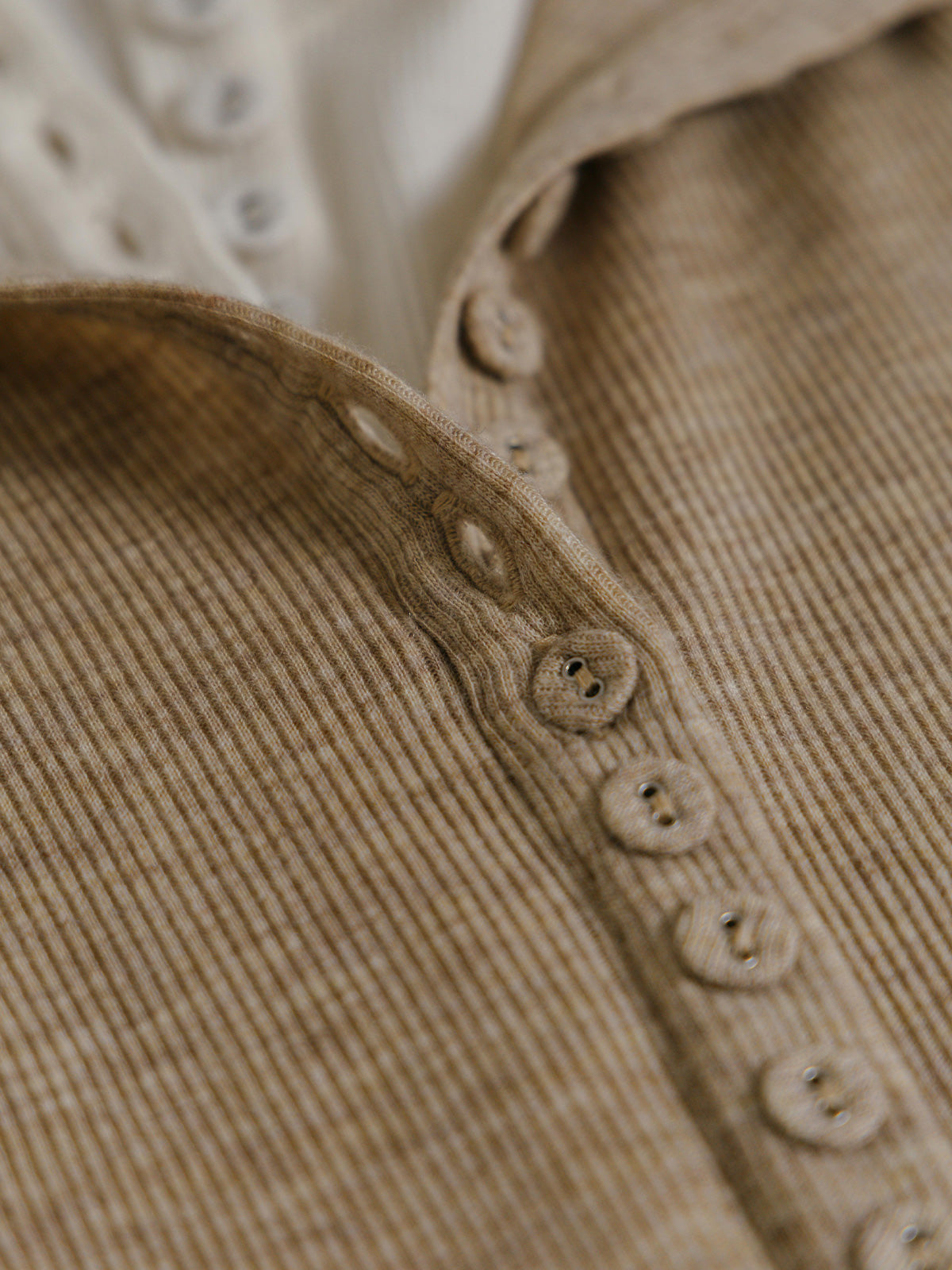 HENRY HIGH NECK TOPS