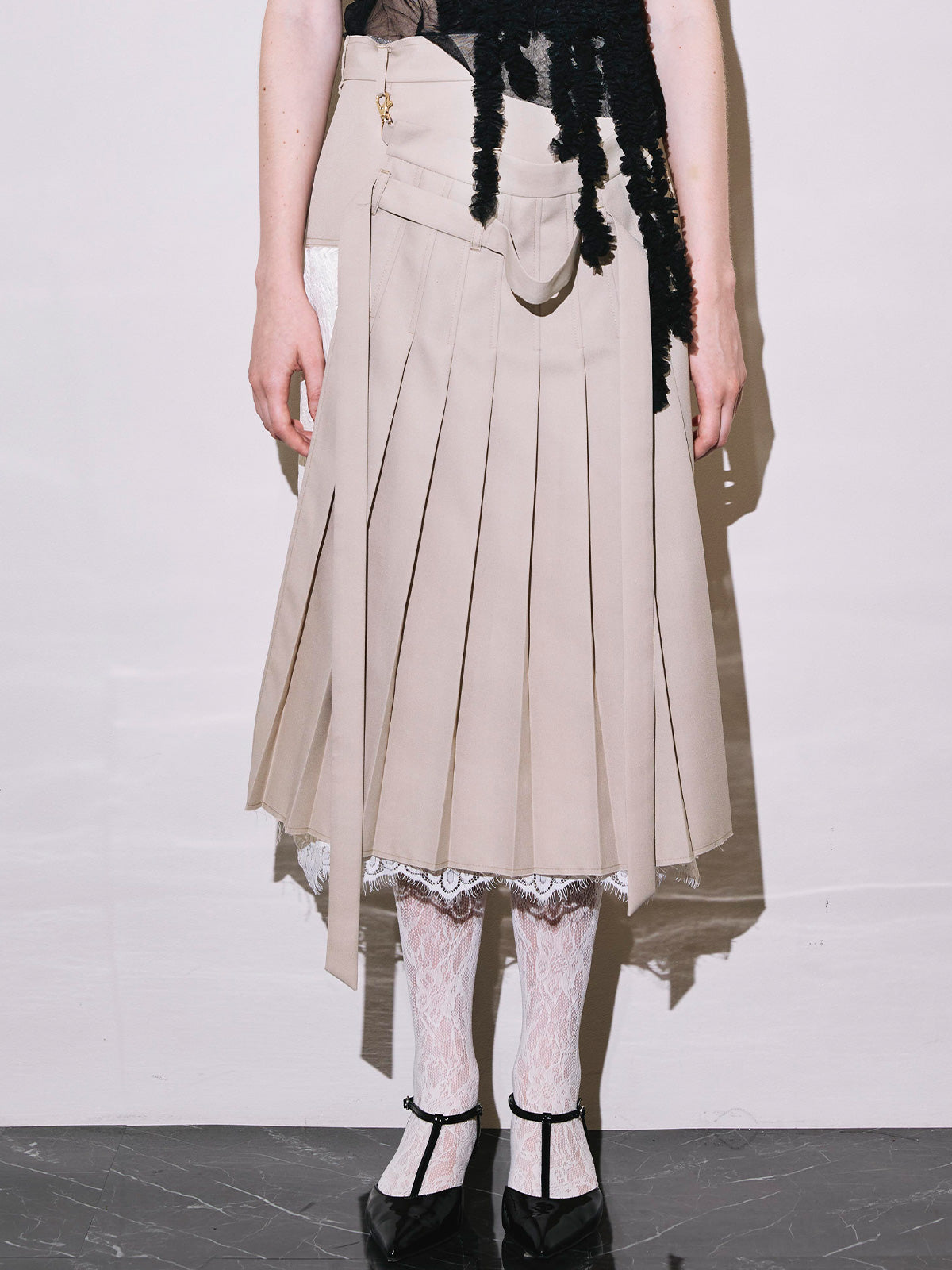 Masquerade pleats skirt