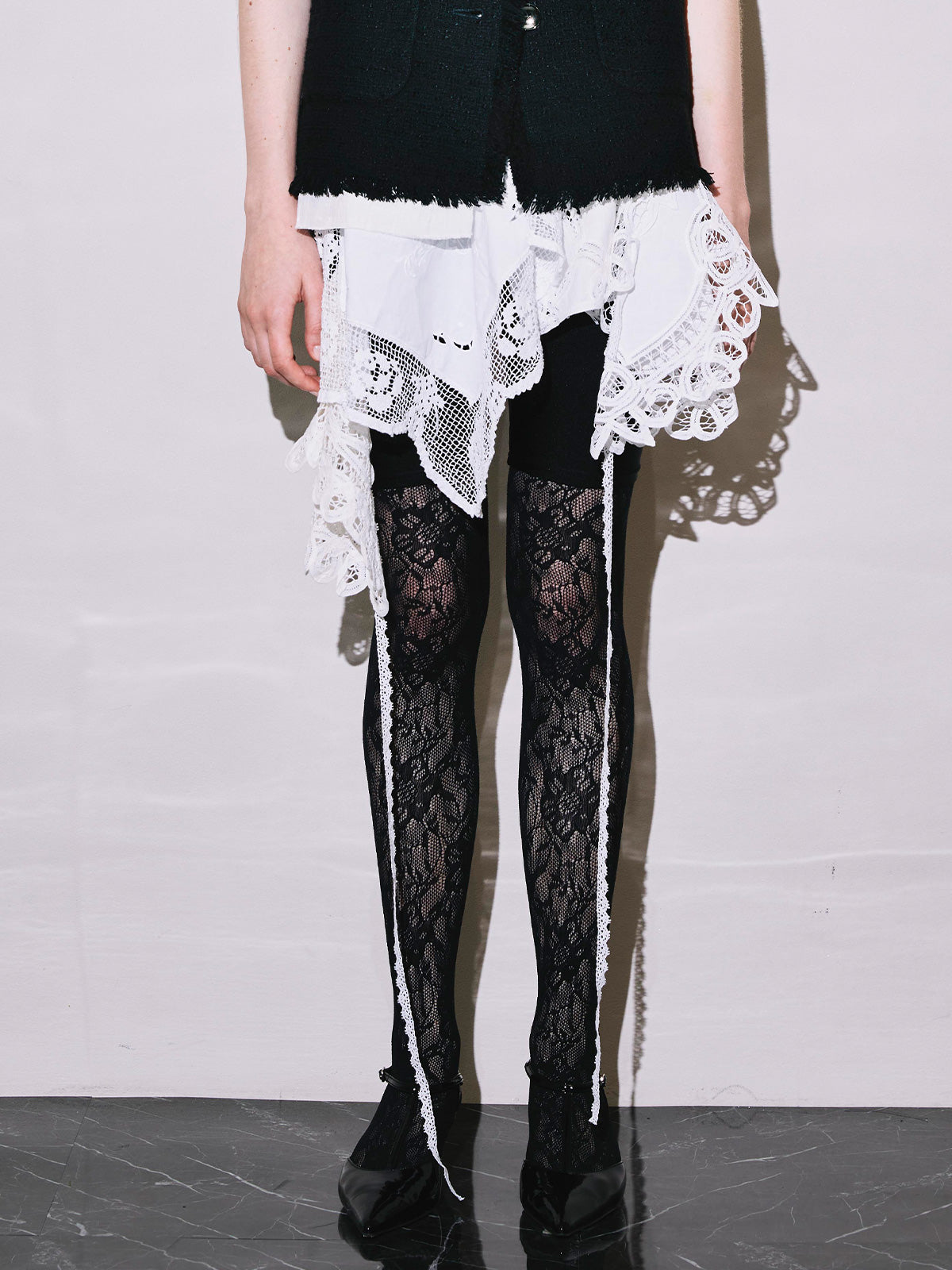 Doily motif camisole