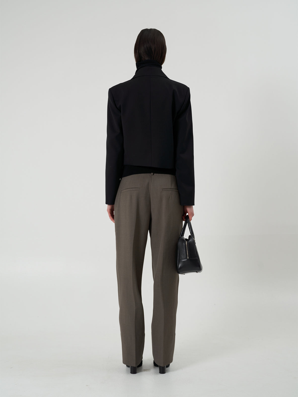 【BLOSSOM】NAS CROP ZIPUP JACKET