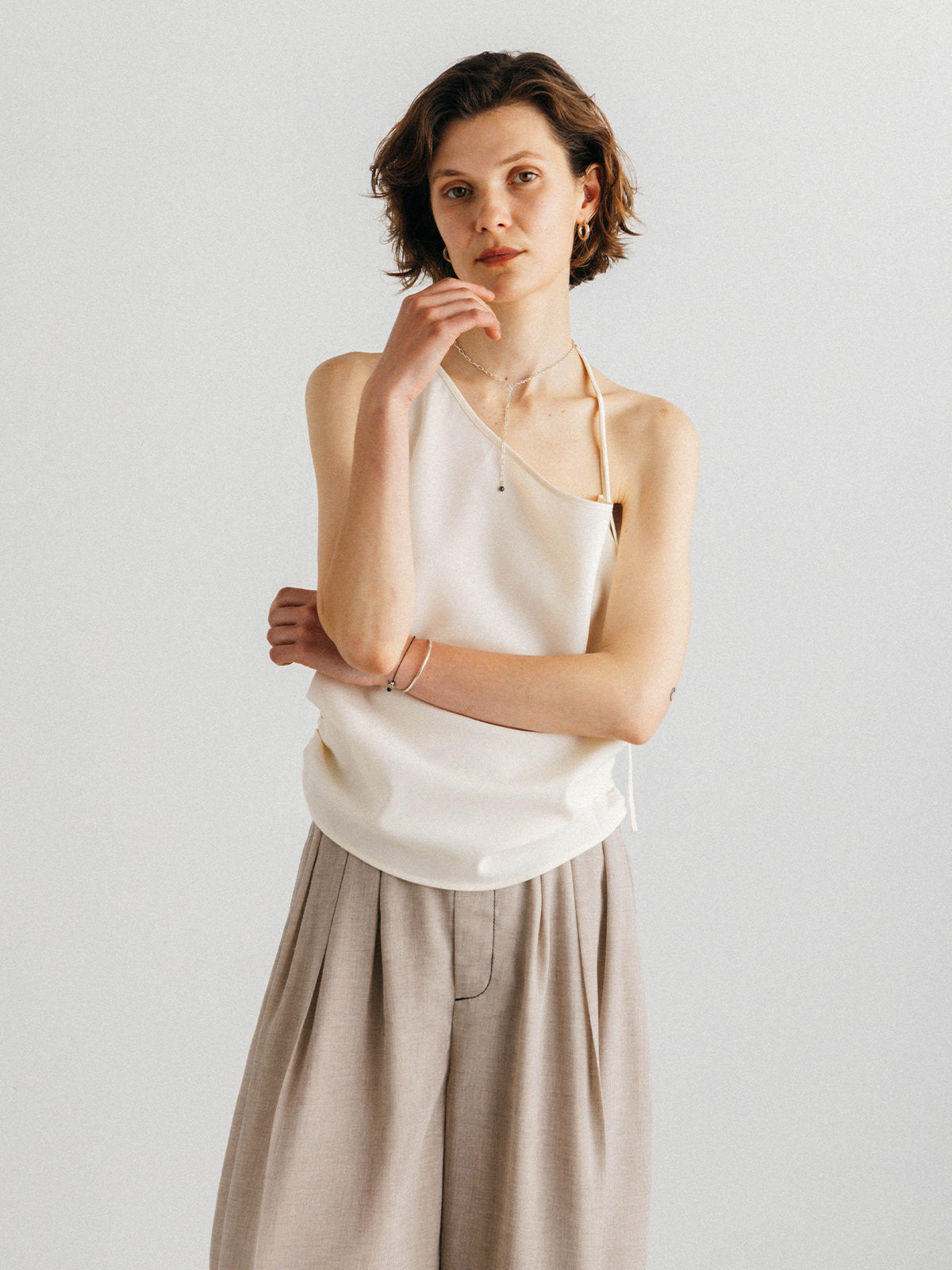 HOLTER NECK TOPS