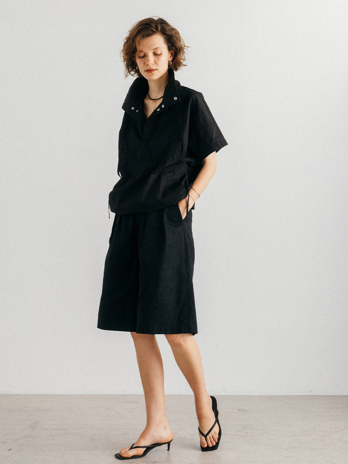 UTILITY ANORAK TOP
