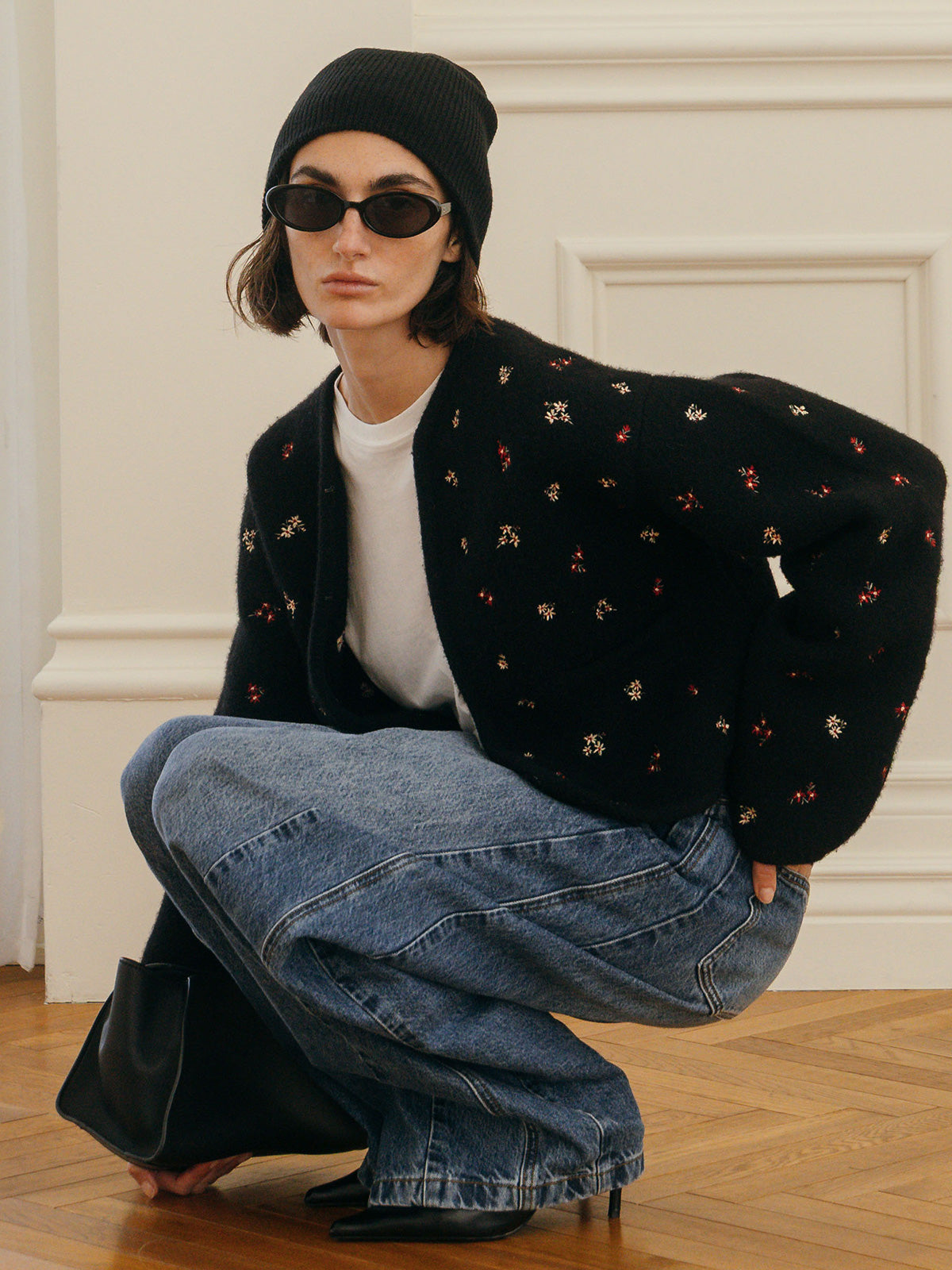 FLOWER EMBROIDERY KNIT JACKET