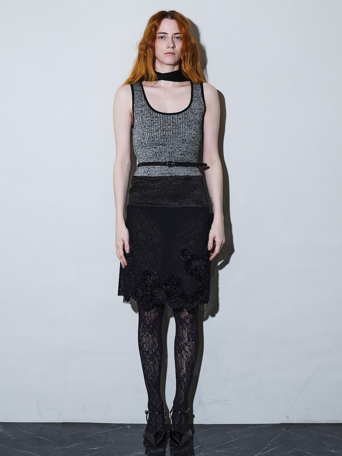 Rose reef embroidery knit