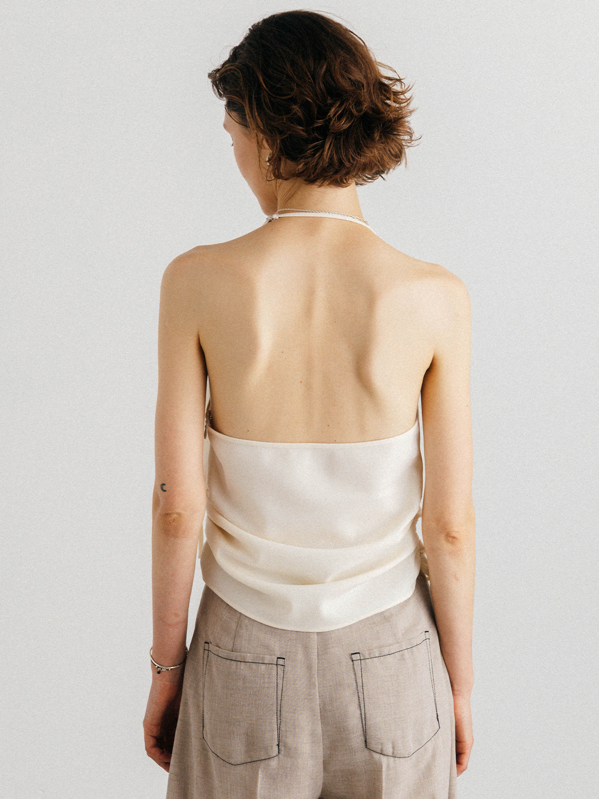 HOLTER NECK TOPS
