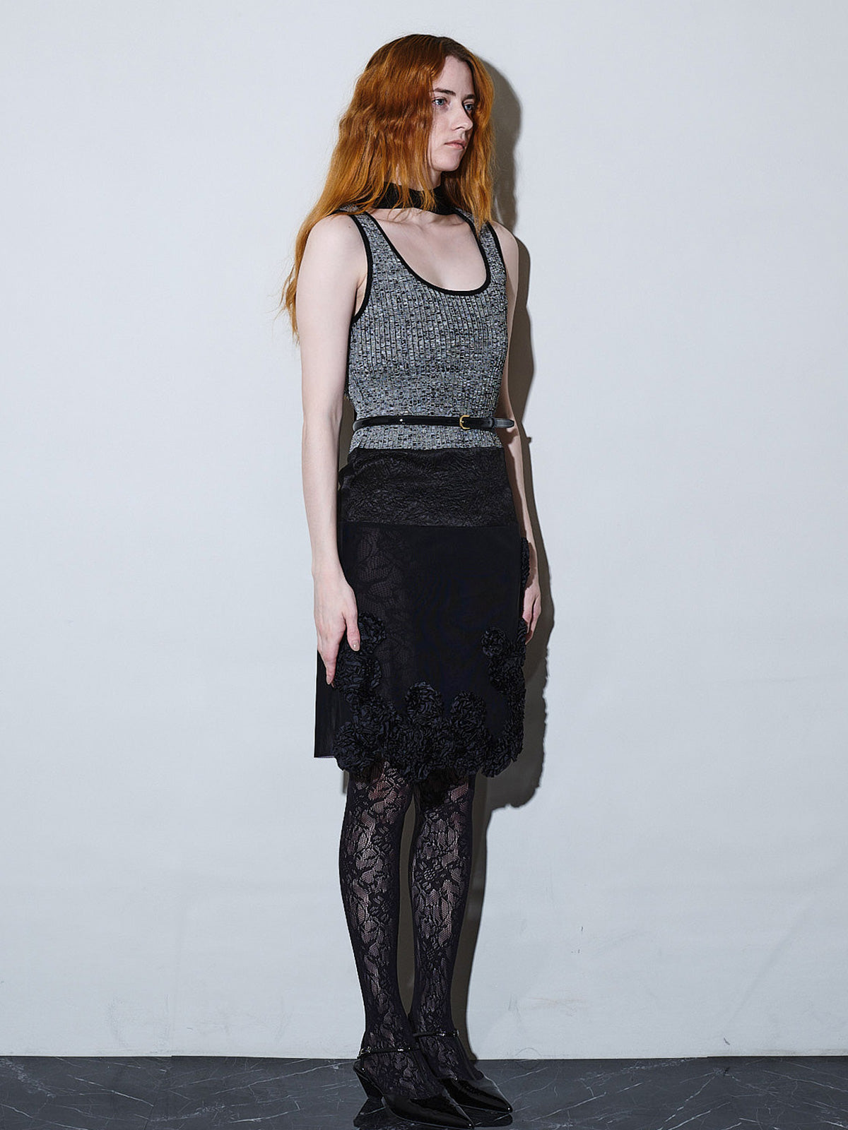 Rose reef embroidery knit