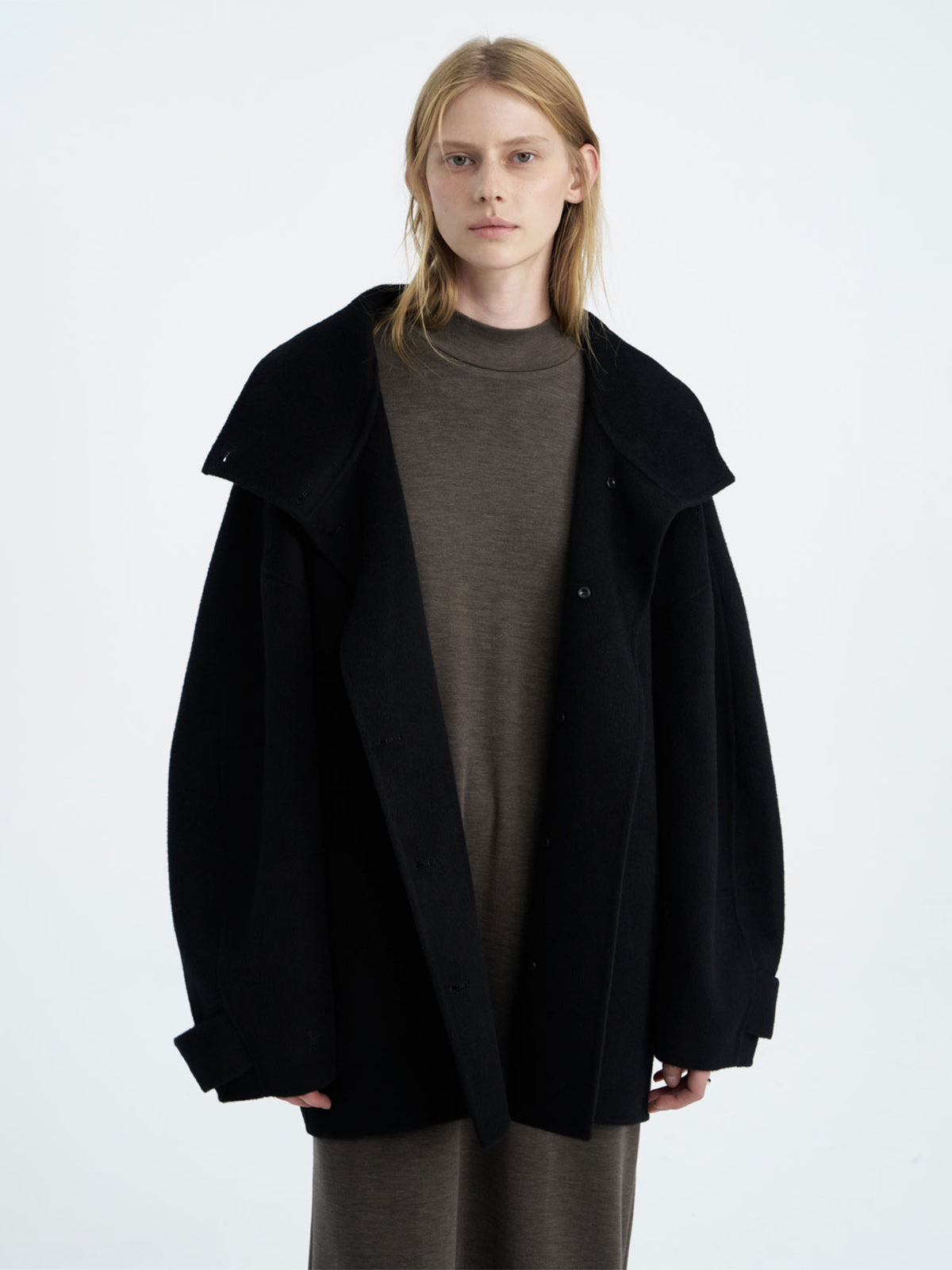 【Studio Doe】100% Wool Volume Sleeve Handmade Coat