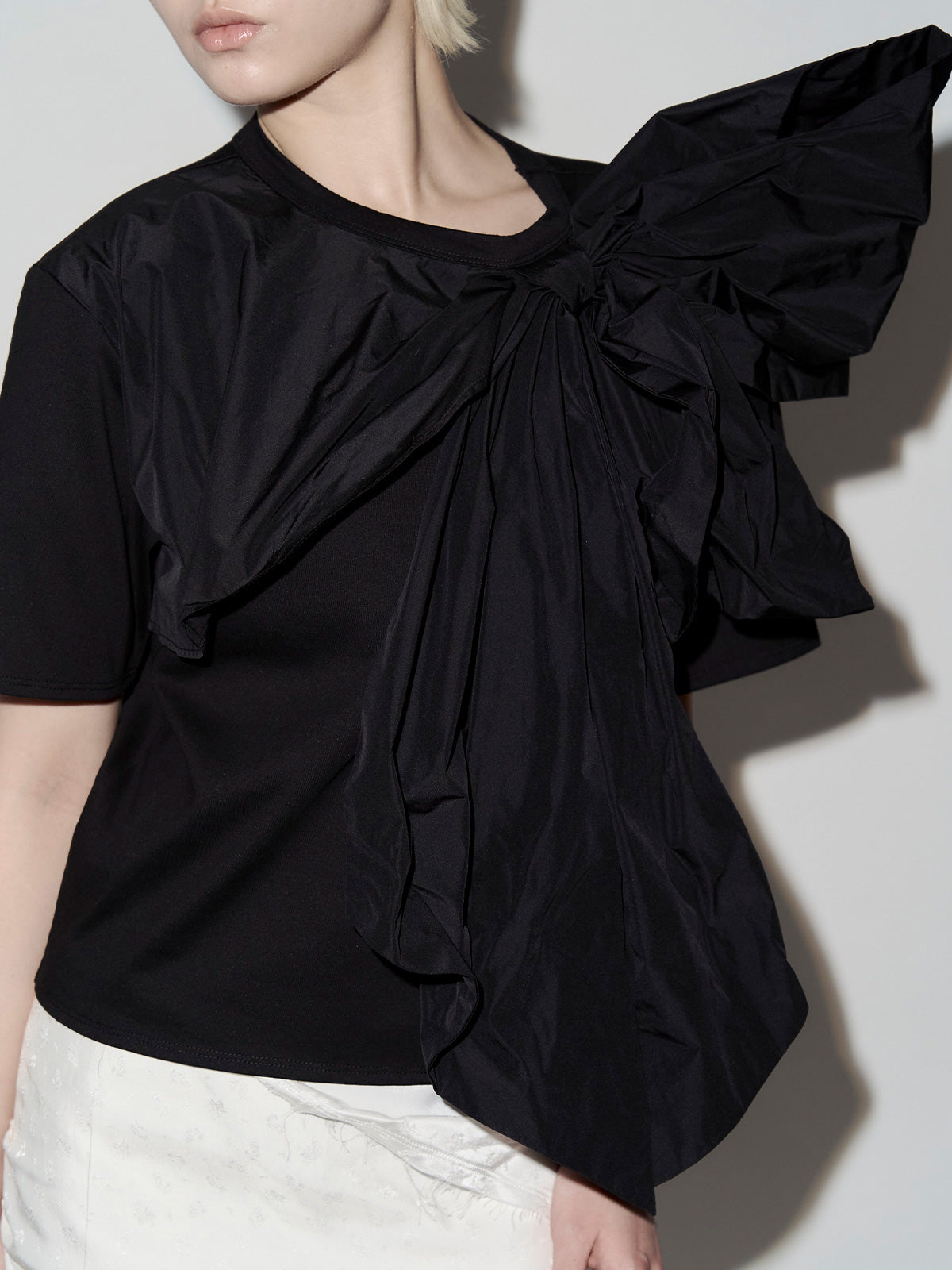 HUGE RIBBON Tshirt