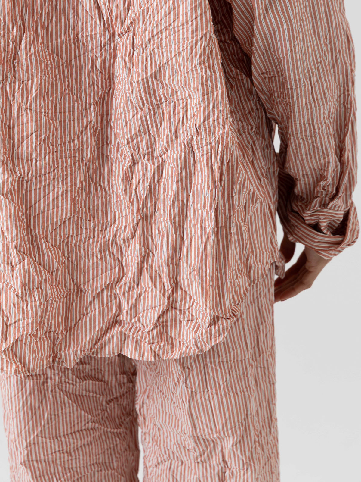 ORIGAMI PLEATS STRIPE SHIRT