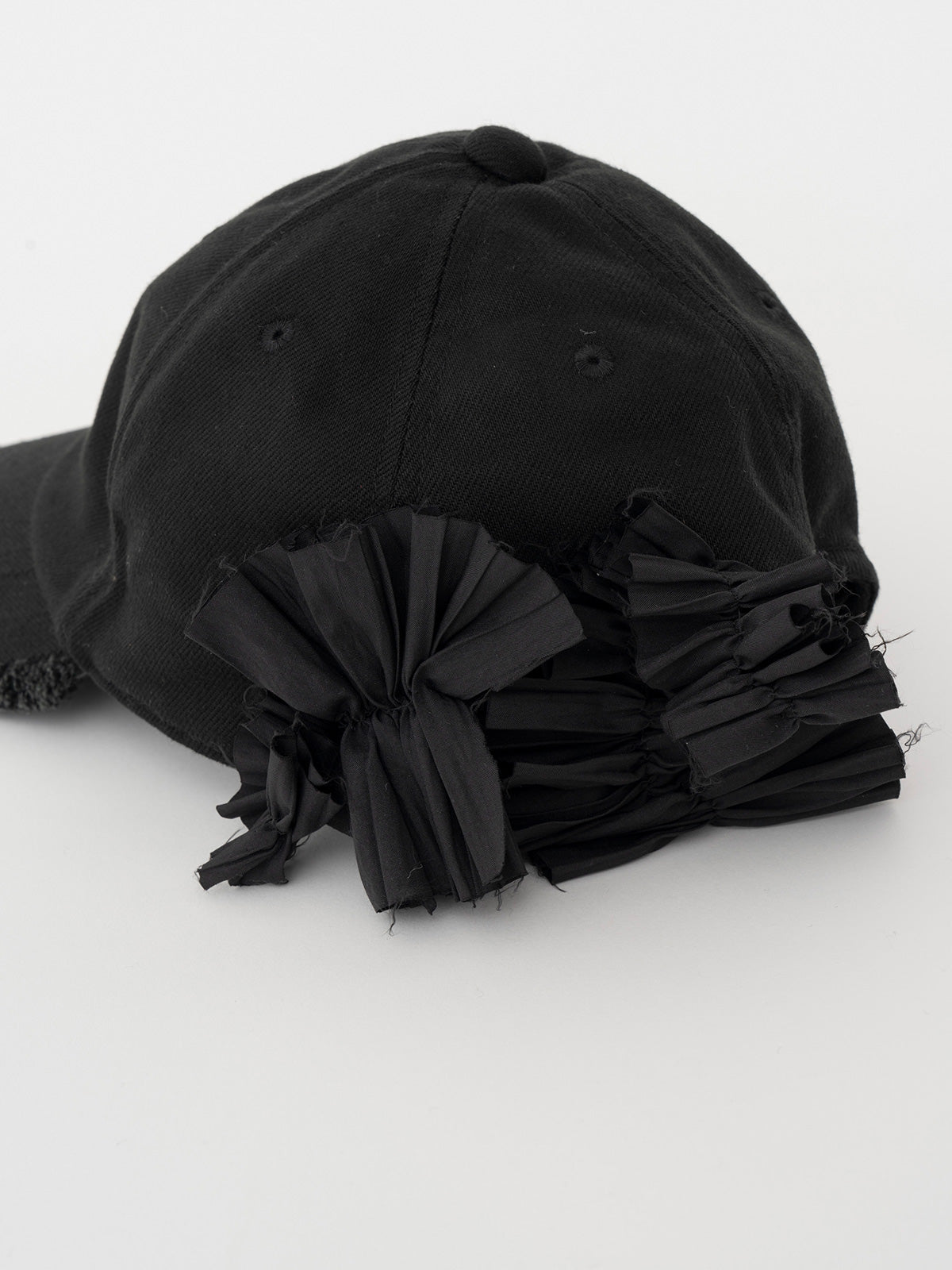 Blanca frill cap