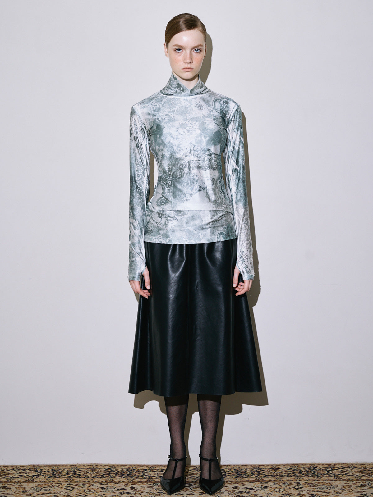 Edit mirror skirt