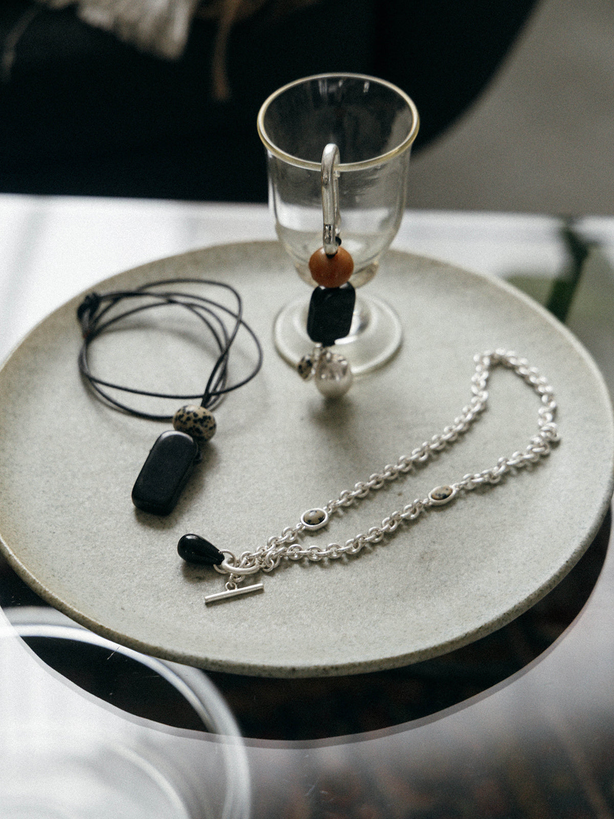 STONE PENDANT NECKLACE