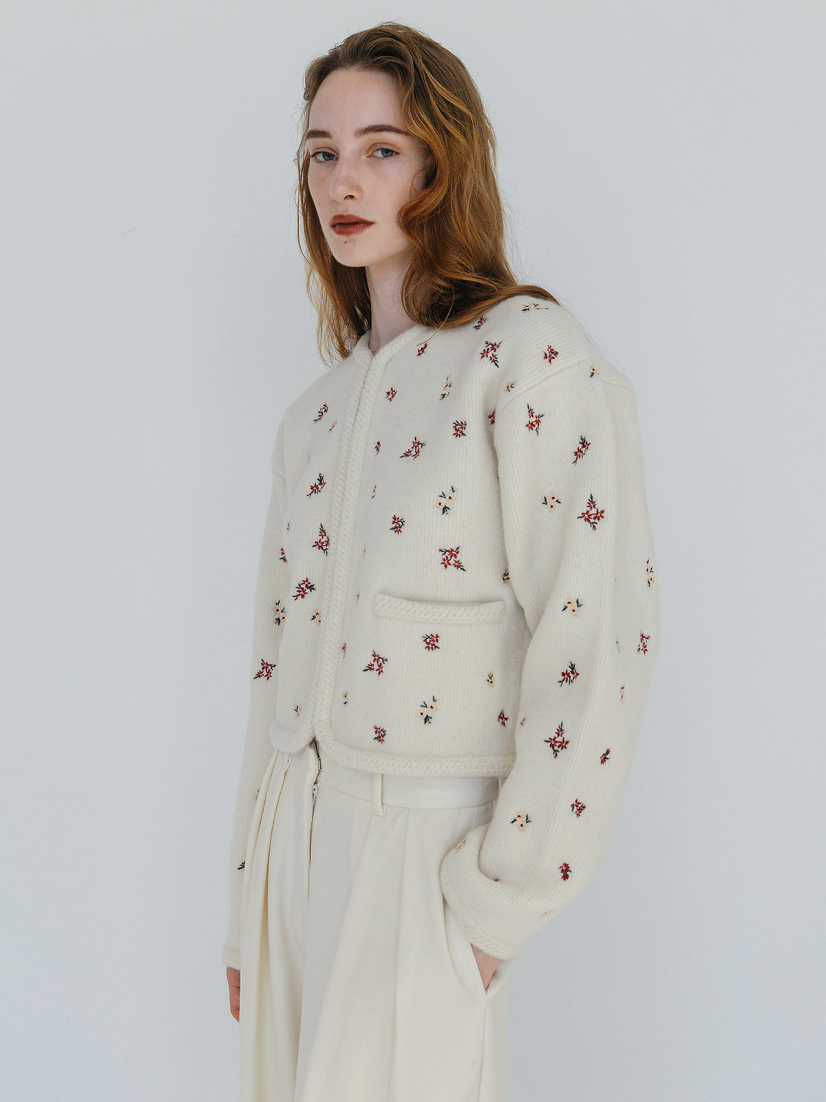 FLOWER EMBROIDERY KNIT JACKET