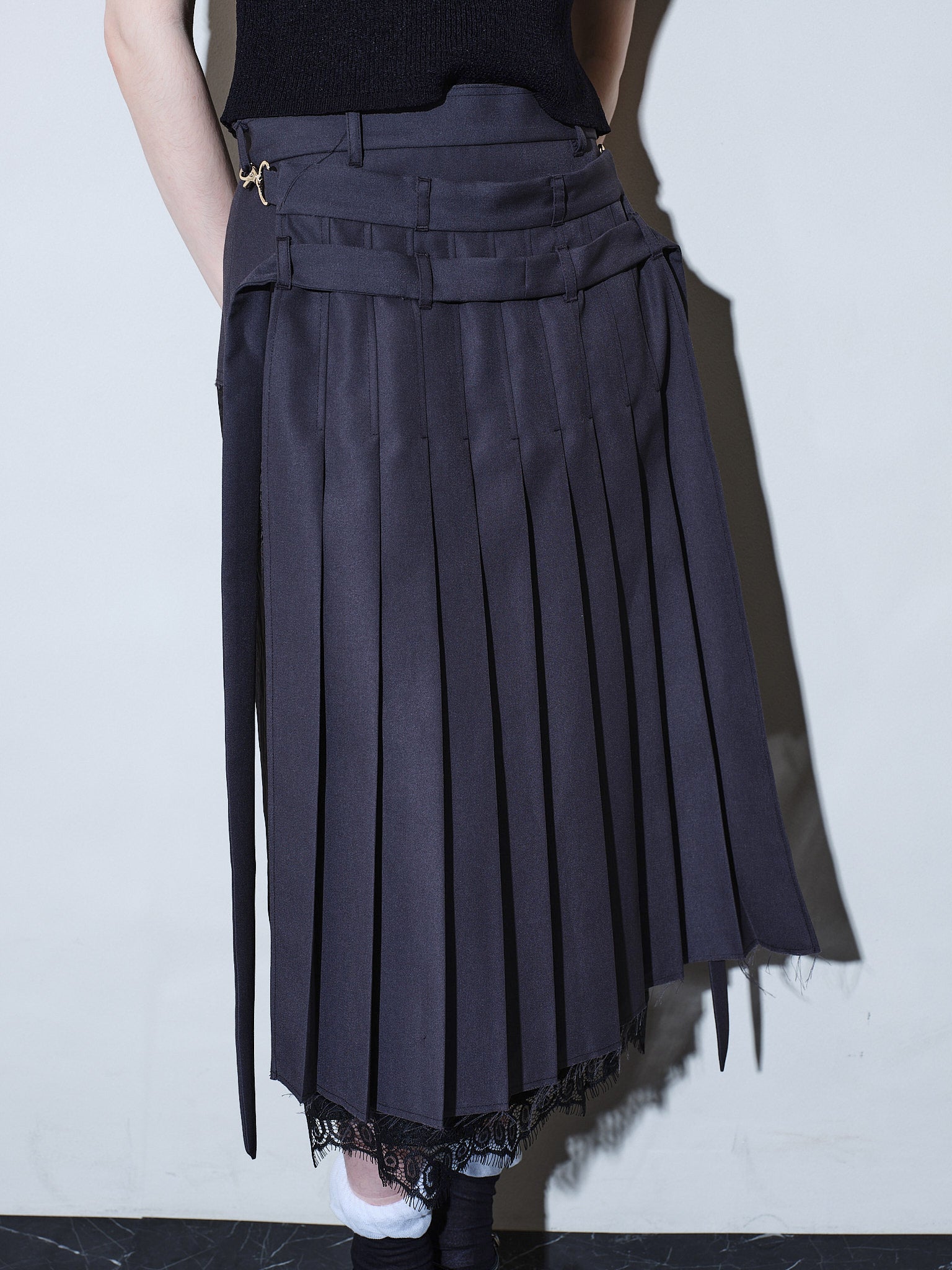 Masquerade pleats skirt