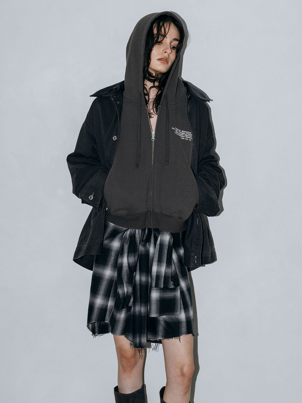 ZIP UP HOODED SWEAT SHIRT