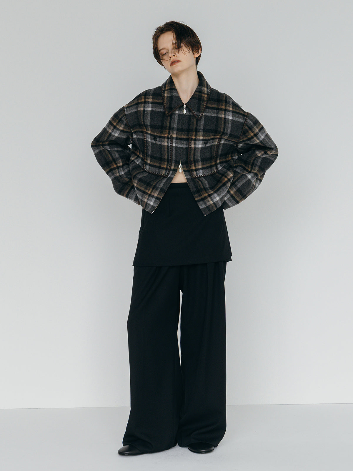 WOOL EMBROIDERY SHORT ZIP JACKET