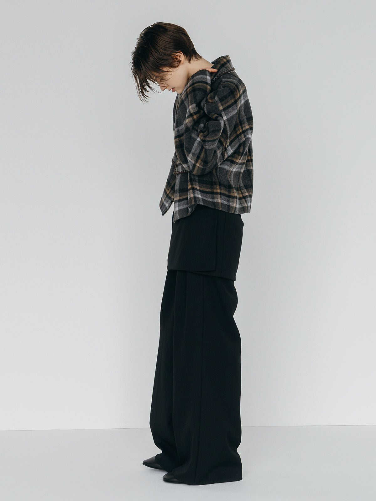 WOOL EMBROIDERY SHORT ZIP JACKET