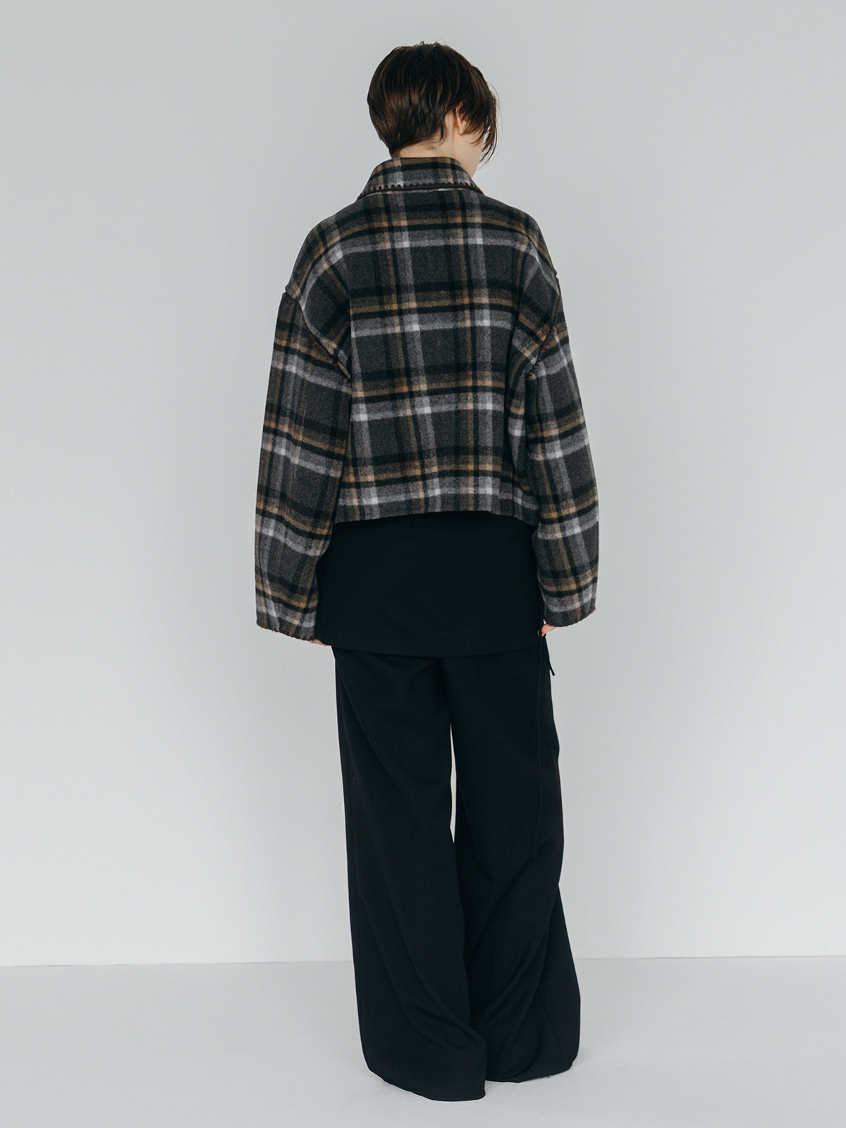 WOOL EMBROIDERY SHORT ZIP JACKET