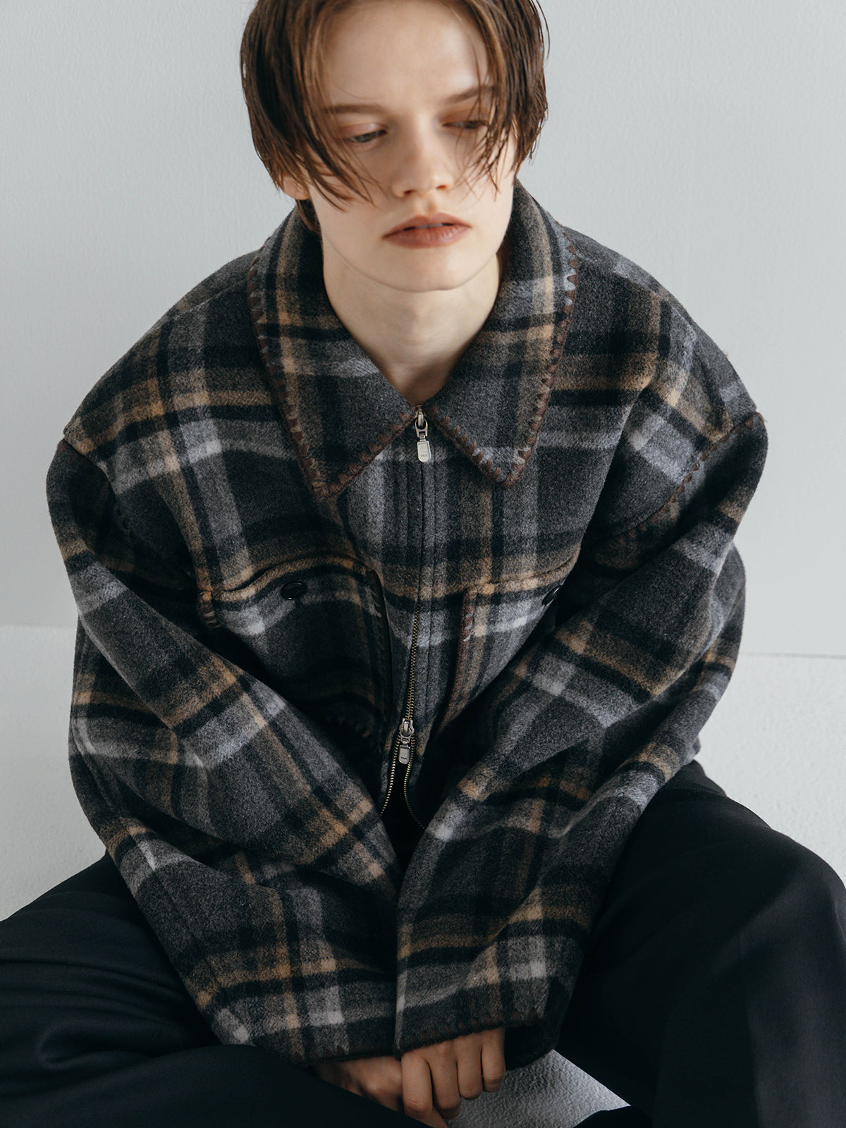 WOOL EMBROIDERY SHORT ZIP JACKET