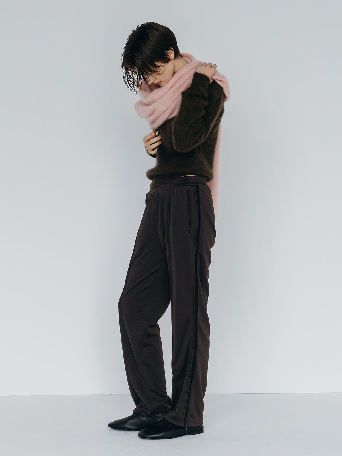 MINK FINISH CREW-NECK KNIT TOP