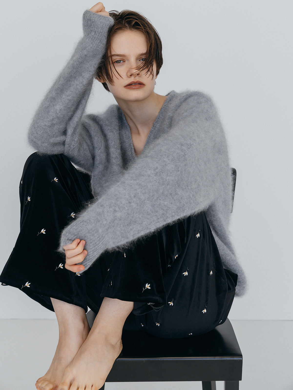 MINK FINISH V-NECK KNIT TOP
