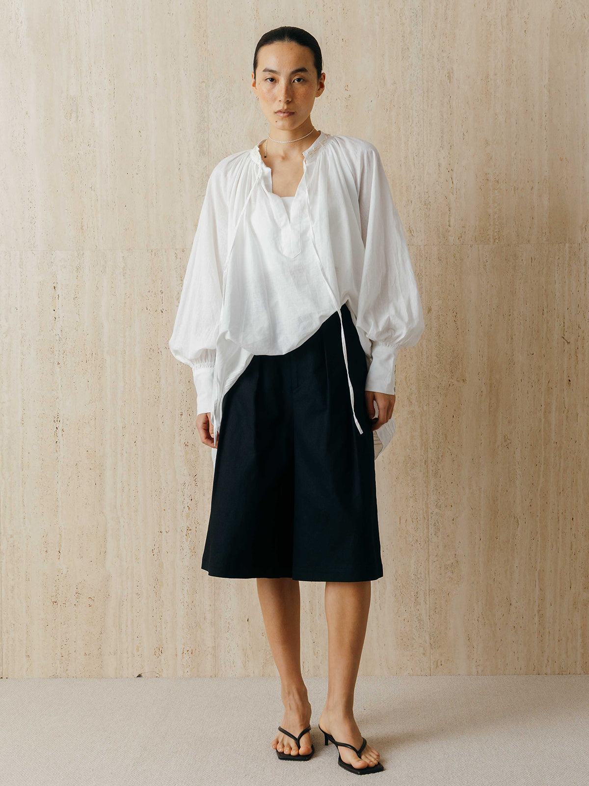 EMBROIDERY COLLAR GATHER BLOUSE