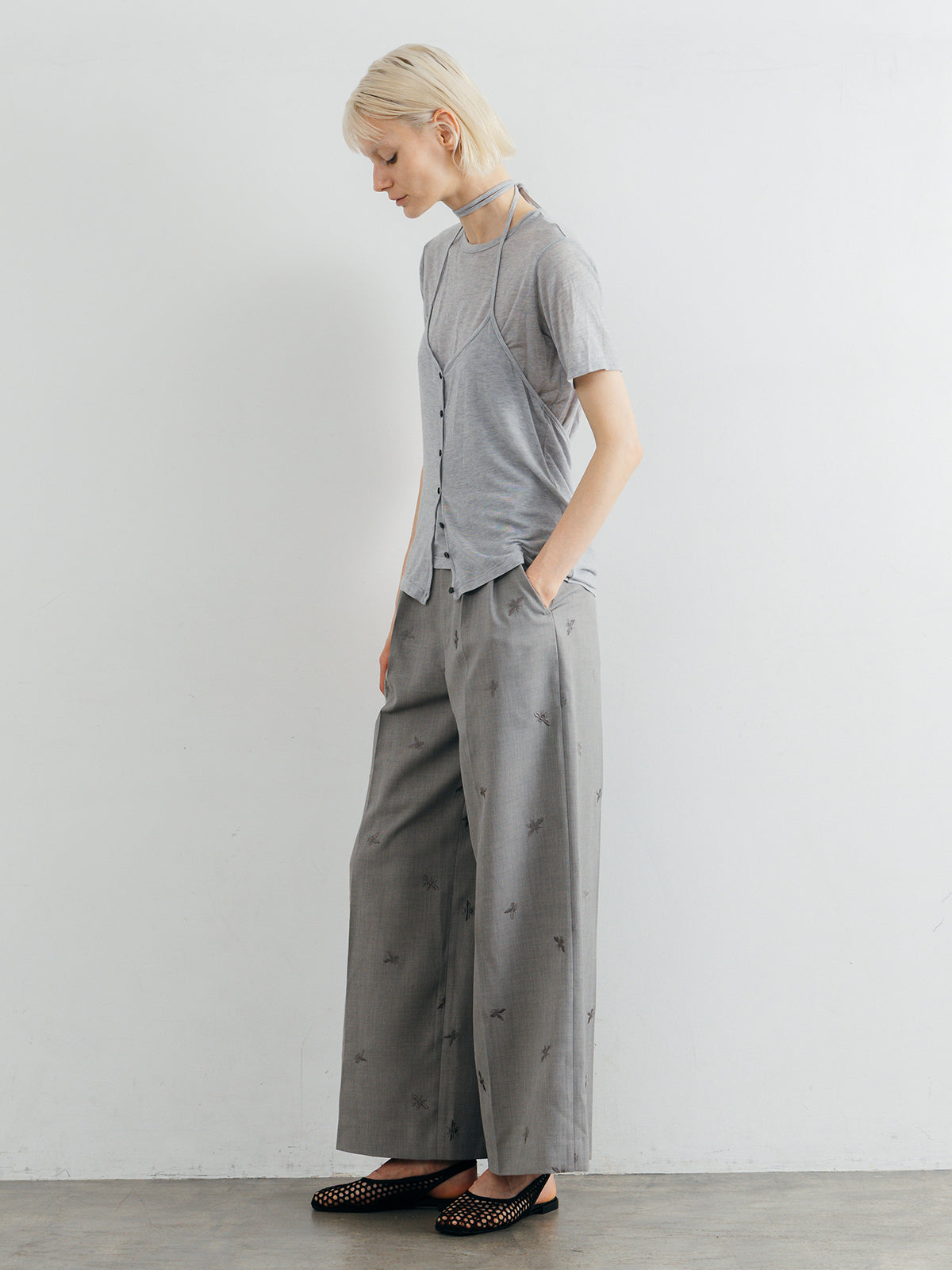 MOTIF EMBROIDERY PANTS