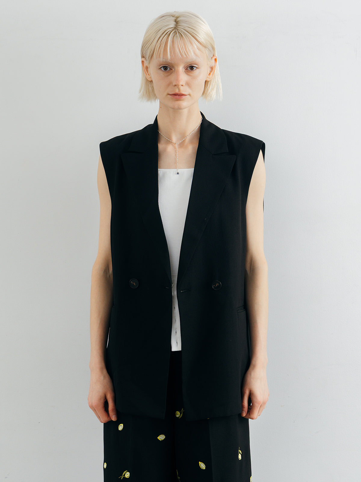 OVER SIZE DESIGN VEST