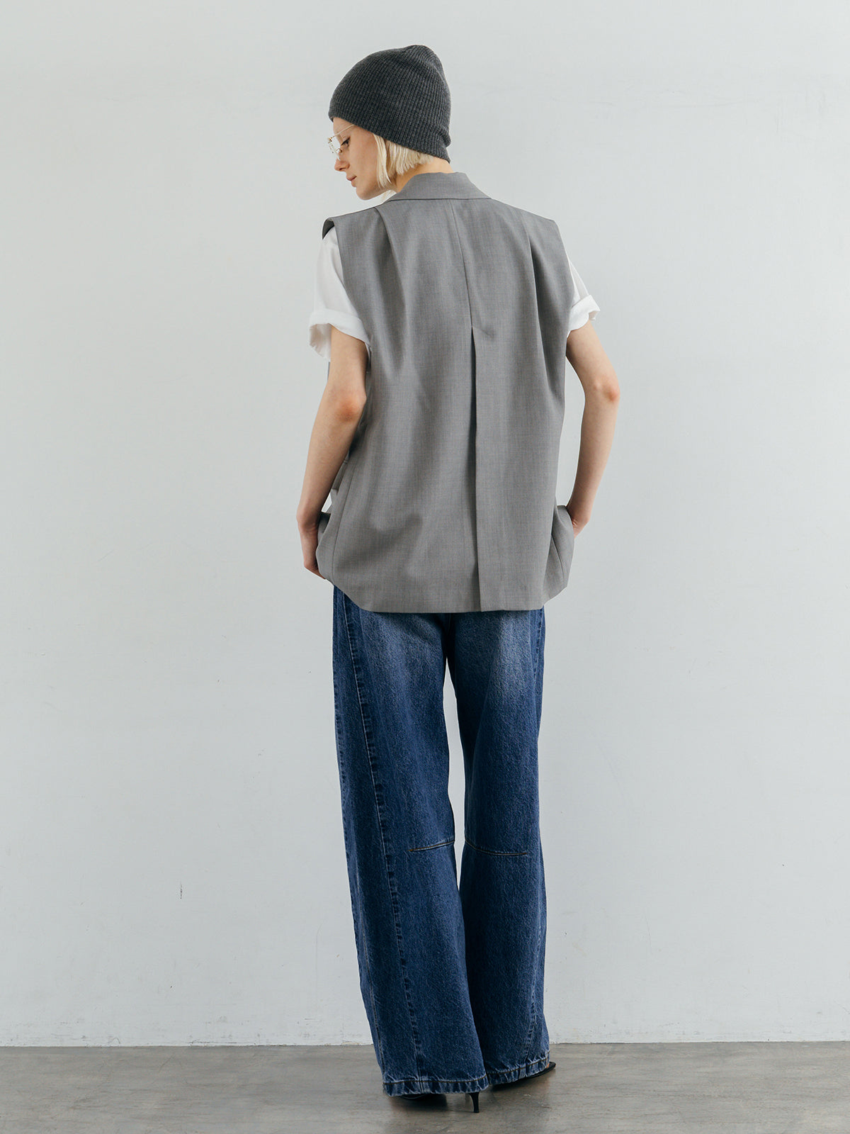 OVER SIZE DESIGN VEST