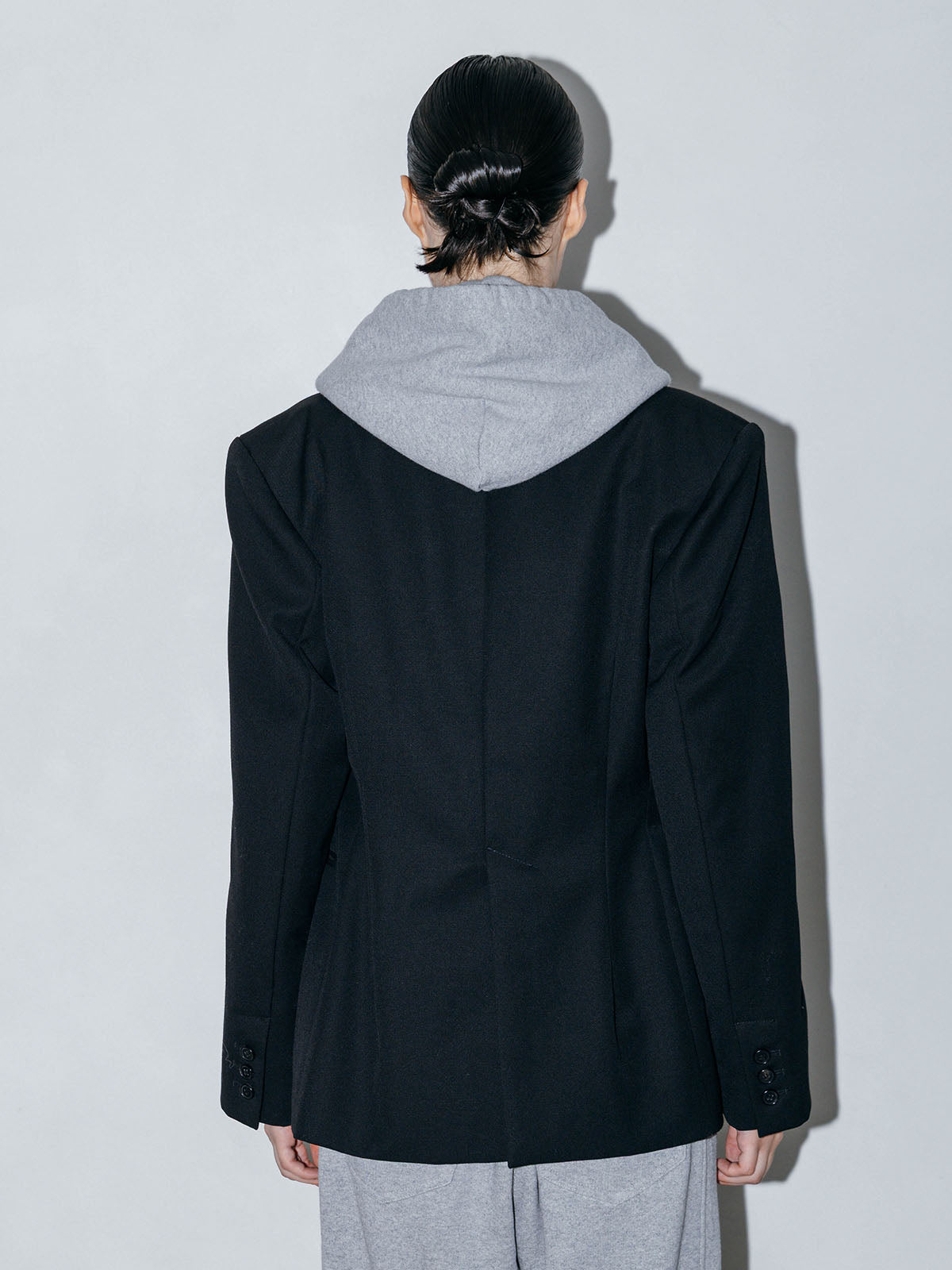 ZIP UP HOODED SWEAT SHIRT