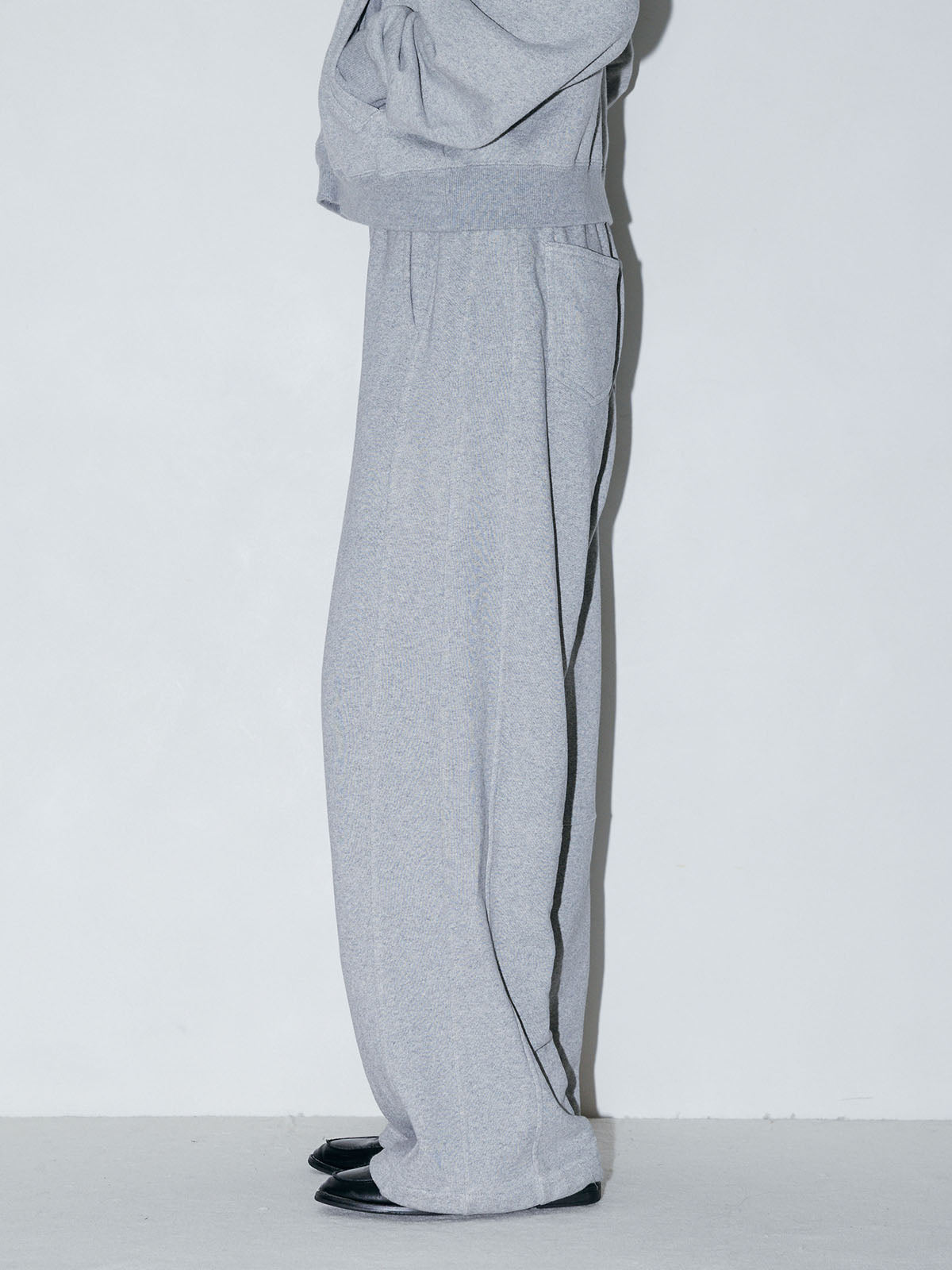 WIDE BEETLE SWEAT PANTS