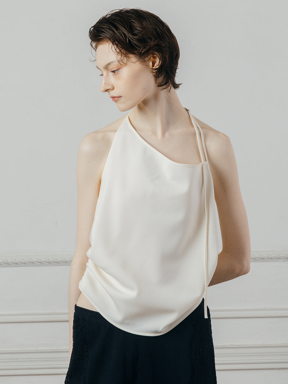 HOLTER NECK TOPS