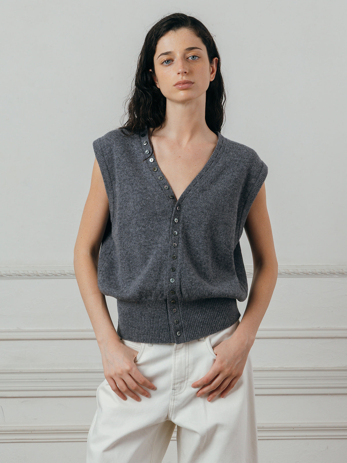 KNITTED VEST TOP