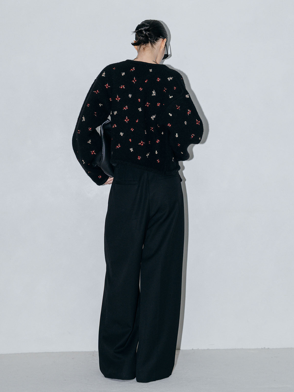 FLOWER EMBROIDERY KNIT JACKET