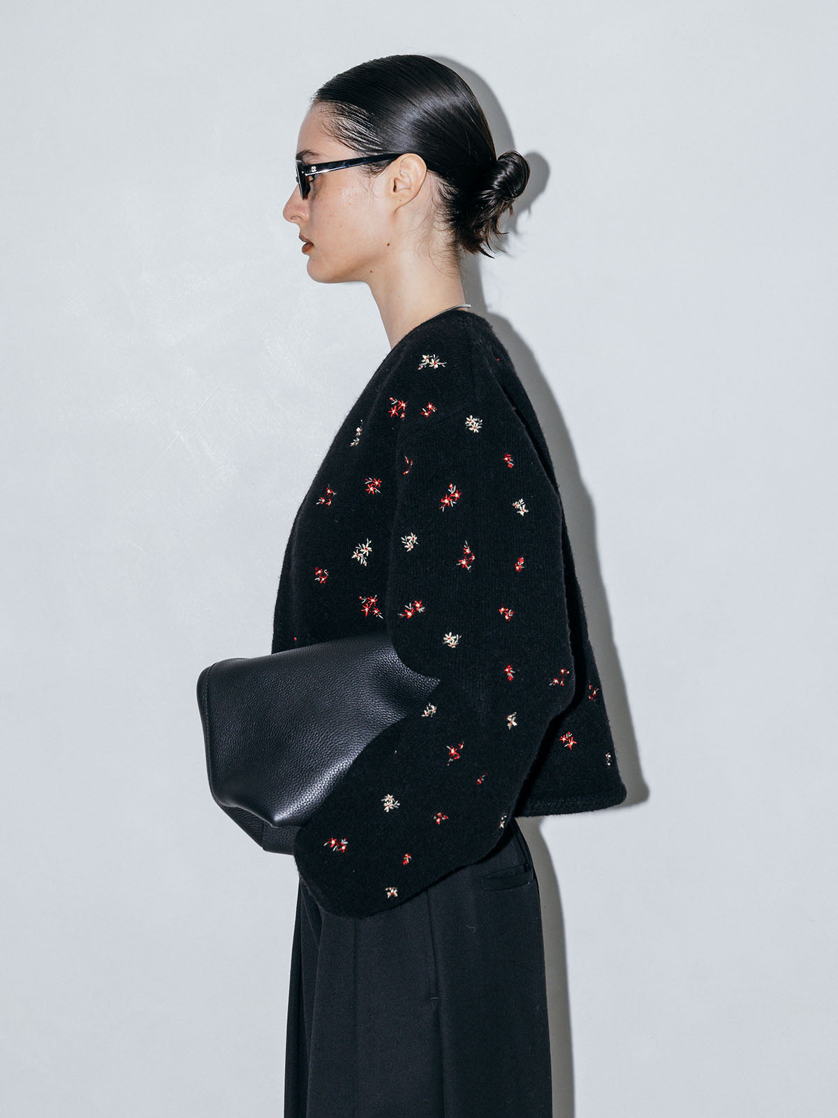 FLOWER EMBROIDERY KNIT JACKET