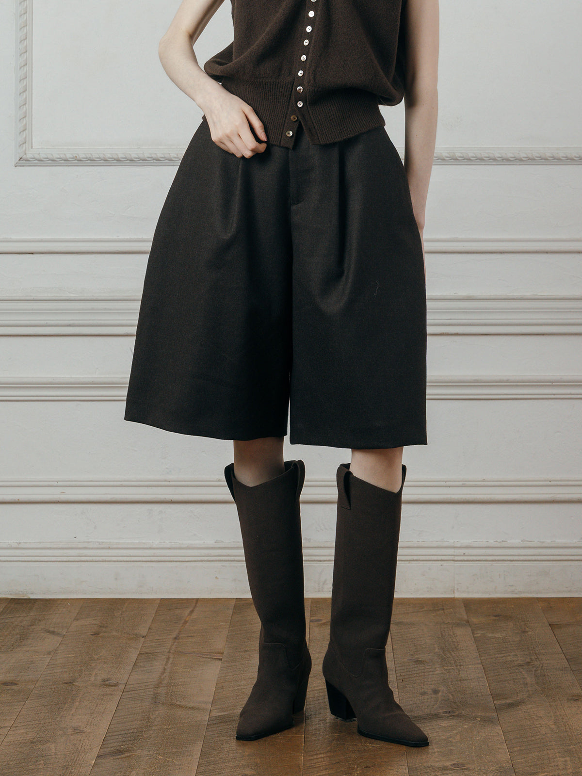 DESIGN BERMUDA SHORTS