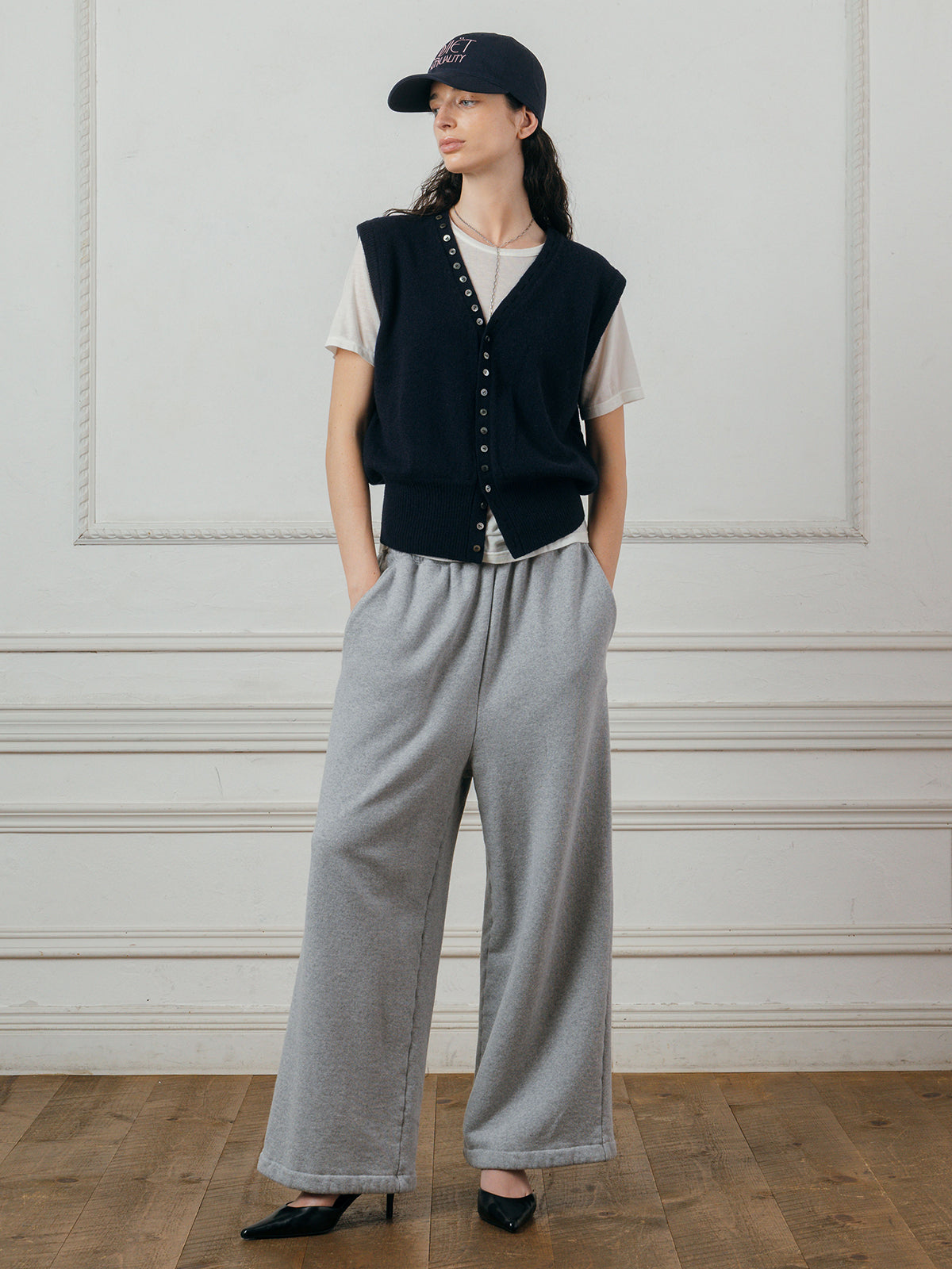 KNITTED VEST TOP