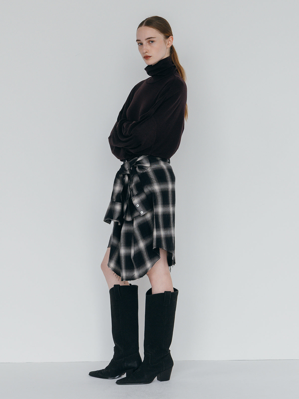 FINE WOOL OVER HIGH NECK TOPS