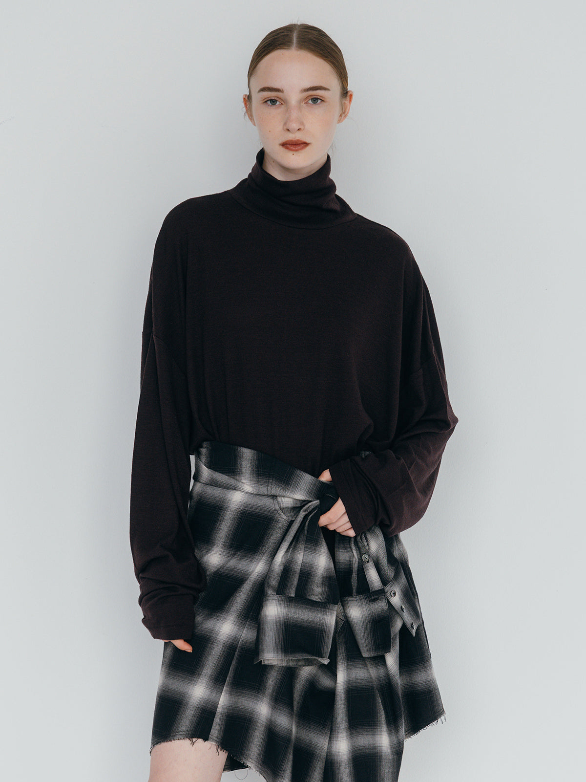FINE WOOL OVER HIGH NECK TOPS