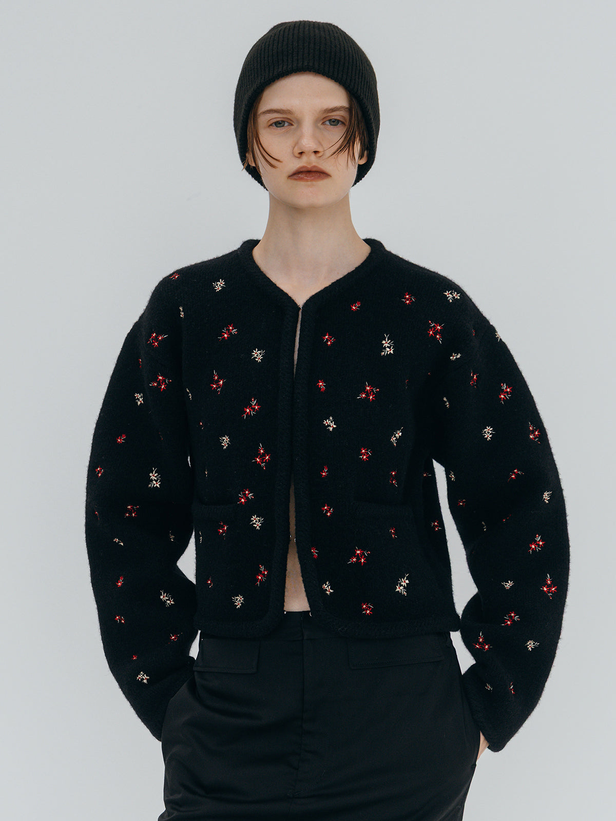FLOWER EMBROIDERY KNIT JACKET