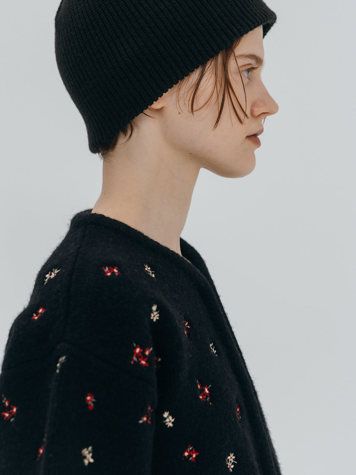 FLOWER EMBROIDERY KNIT JACKET